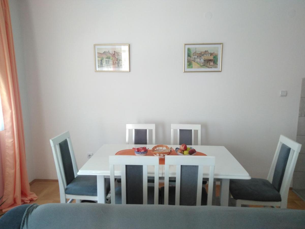 Apartman Maca Пирот Екстериор снимка