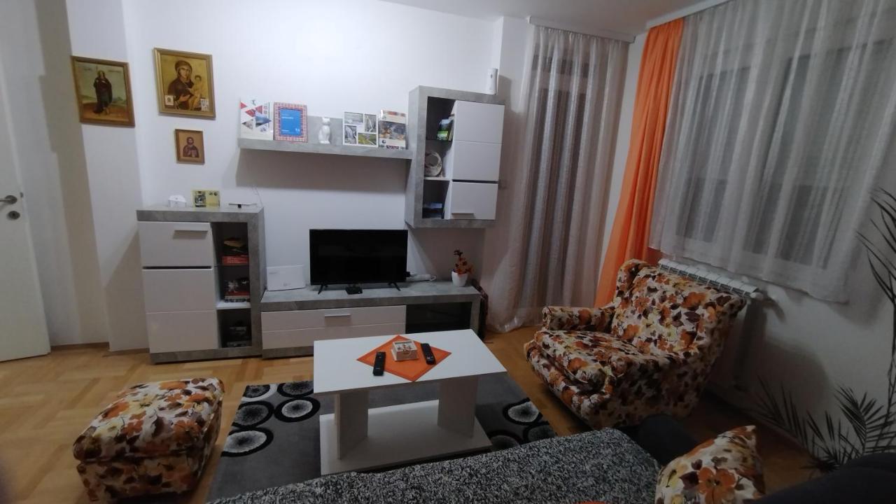 Apartman Maca Пирот Екстериор снимка