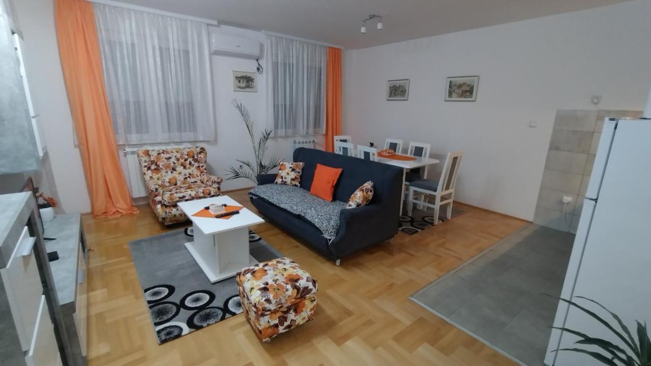 Apartman Maca Пирот Екстериор снимка